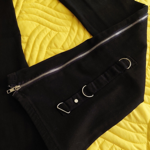 Goth N'Rock Denim Cargo with Rings & Zippers - Picture 5 of 10